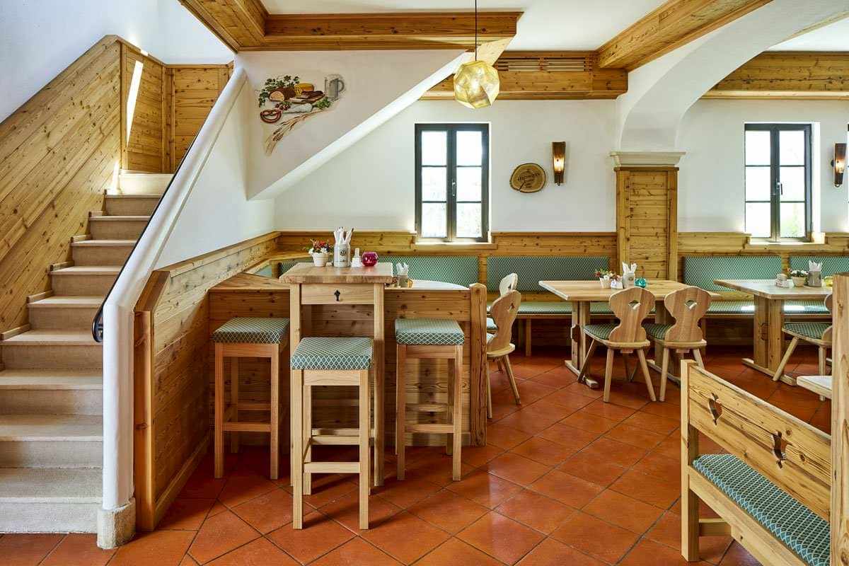 Vila Vita Biergarten - Authentic Beer Garden in Porches, Algarve.